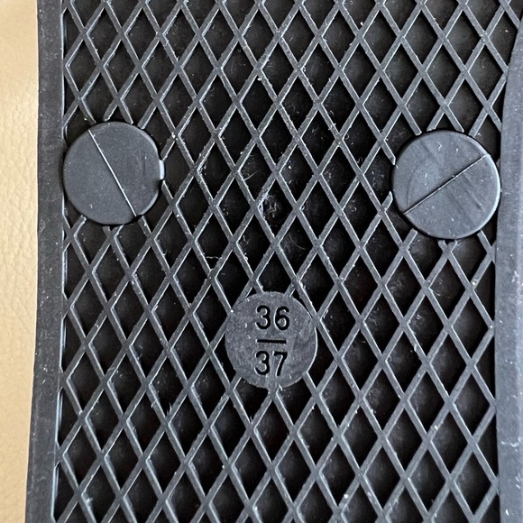 H&M Black Rubber Flip Flops Size 36/37 - Picture 5 of 6